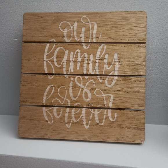Custom made decor and clothes - Picture 1 of 16